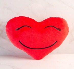 Peluş Kalp Yastık