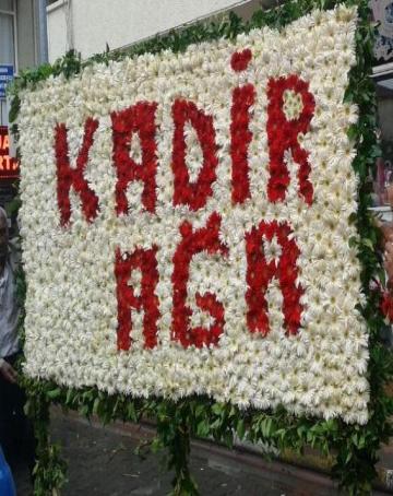 STÜN ÇİÇEKLİ YAZILI